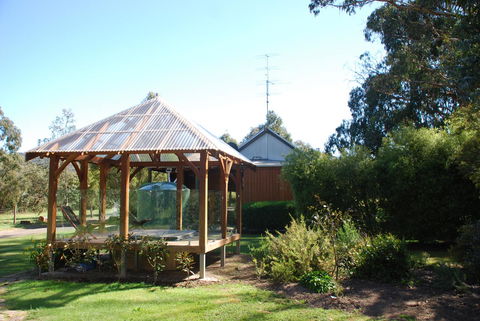 Bluegum Ridge Cottages - Inverell Accommodation 25