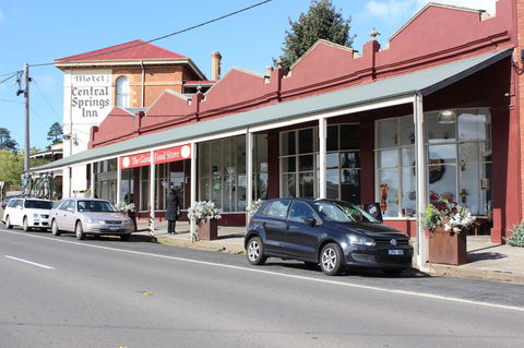 The Orchard - Inverell Accommodation 24
