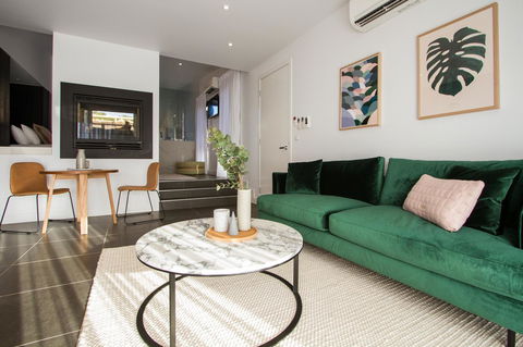 Hepburn Springs Escape - Inverell Accommodation 8