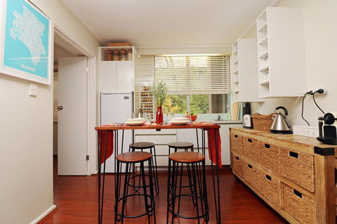 Colour Pop Fitzroy - 3 Bedroom Pet Friendly - Inverell Accommodation 3
