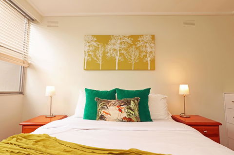 Colour Pop Fitzroy - 3 Bedroom Pet Friendly - Inverell Accommodation 15