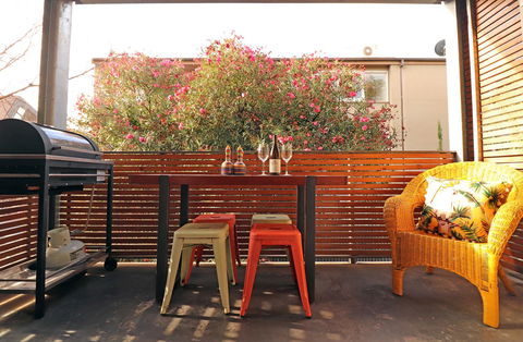 Colour Pop Fitzroy - 3 Bedroom Pet Friendly - Inverell Accommodation 8