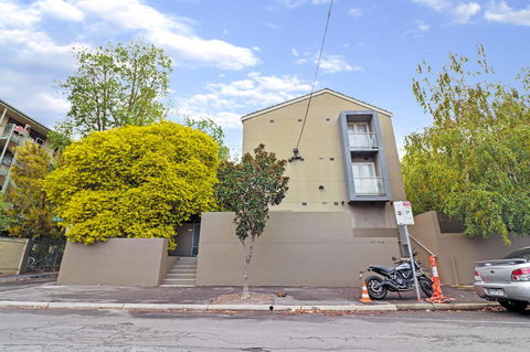 Colour Pop Fitzroy - 3 Bedroom Pet Friendly - Inverell Accommodation 28