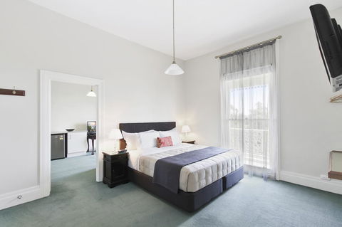 The Riversleigh - Inverell Accommodation 24