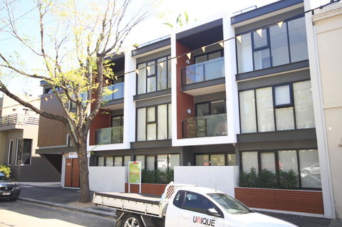RNR Serviced Apartments North Melbourne - Inverell Accommodation 18