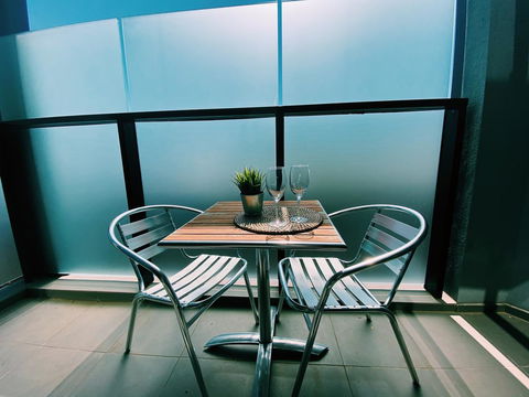 RNR Serviced Apartments North Melbourne - Inverell Accommodation 1