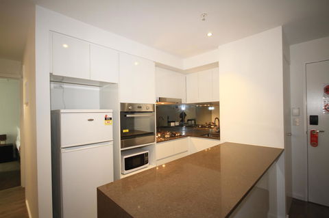 RNR Serviced Apartments North Melbourne - Inverell Accommodation 13