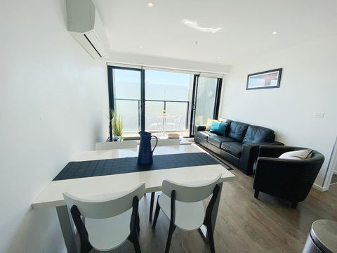 RNR Serviced Apartments North Melbourne - Inverell Accommodation 2