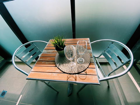 RNR Serviced Apartments North Melbourne - Inverell Accommodation 4