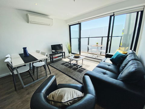 RNR Serviced Apartments North Melbourne - Inverell Accommodation 3