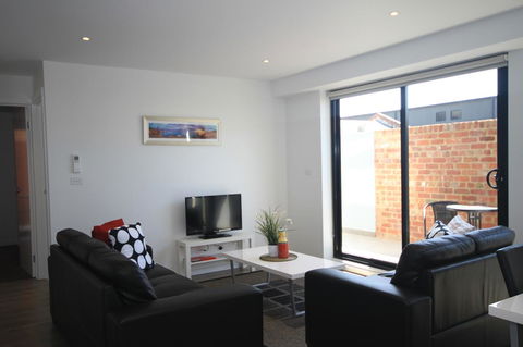 RNR Serviced Apartments North Melbourne - Inverell Accommodation 16
