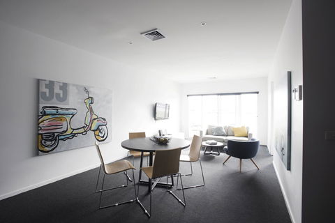 Tyrian Serviced Apartments Fitzroy - Inverell Accommodation 0