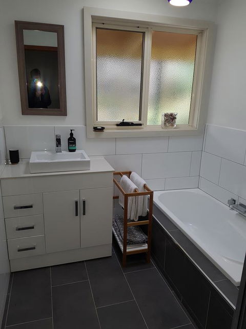 Wahroonga - Inverell Accommodation 4