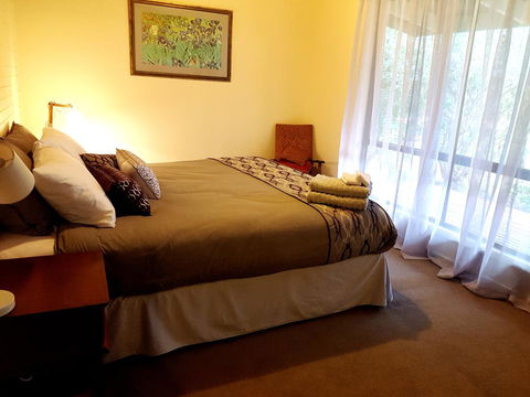 Wahroonga - Inverell Accommodation 7