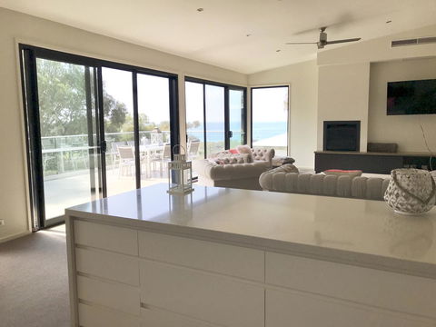 Lorne Sea View Terrace House - Inverell Accommodation 25