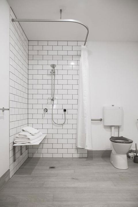 Daylesford Art Motel - Inverell Accommodation 17