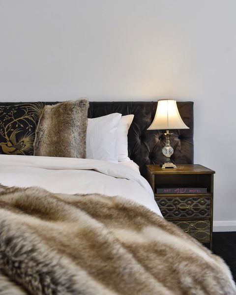 Daylesford Art Motel - Inverell Accommodation 15