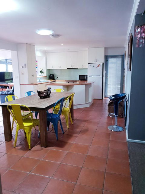 Relax In San Remo - Inverell Accommodation 6