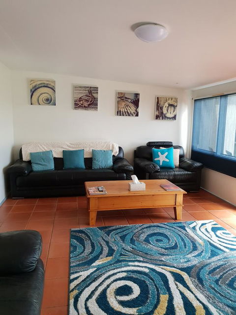 Relax In San Remo - Inverell Accommodation 0
