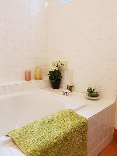 Relax In San Remo - Inverell Accommodation 25