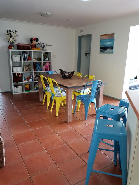 Relax In San Remo - Inverell Accommodation 5