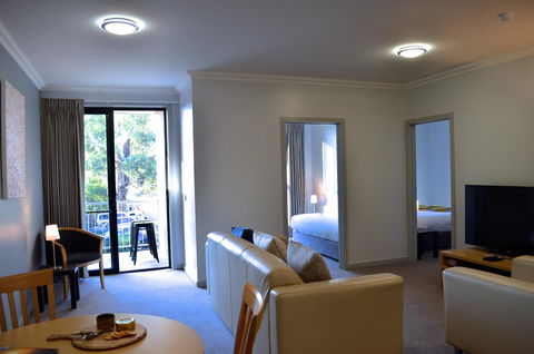 Mansfield Apartments - Inverell Accommodation 18