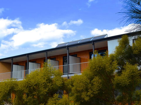 Mansfield Apartments - Inverell Accommodation 2
