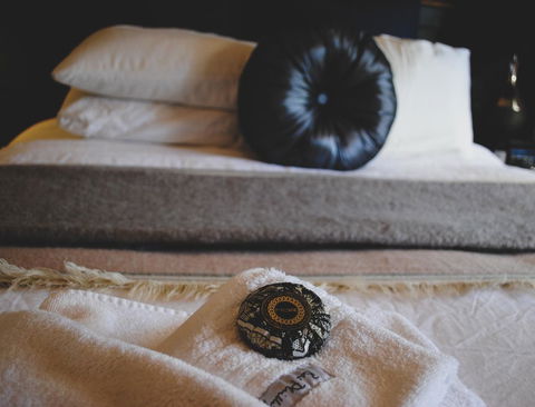 Bed Of Roses - Inverell Accommodation 16