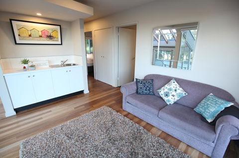 Lorne Luxury - Inverell Accommodation 20