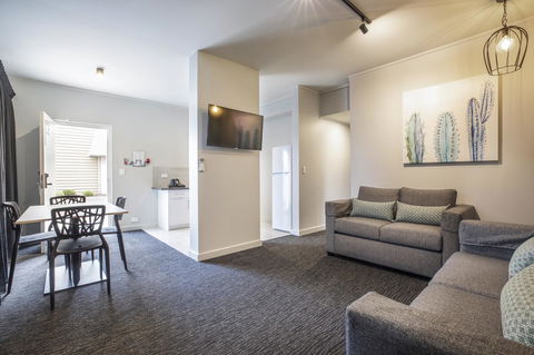Nightcap At Excelsior Hotel - Inverell Accommodation 11
