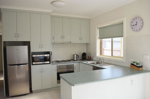 Horsham Central Stay - Inverell Accommodation 2