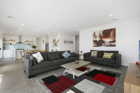 Tidal Changes - Rejuvenate Stays - Inverell Accommodation 2