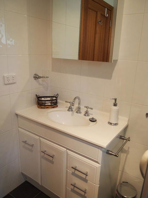 Bundjil Studio - Inverell Accommodation 28