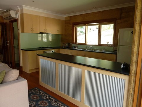 Bundjil Studio - Inverell Accommodation 16