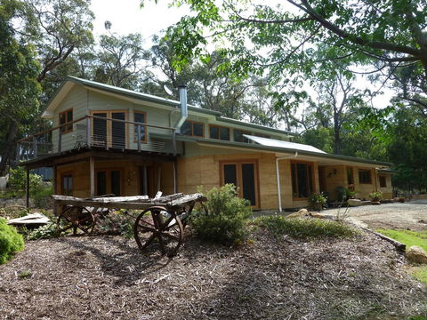 Bundjil Studio - Inverell Accommodation 23