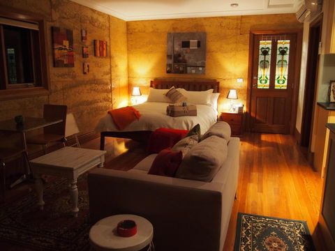 Bundjil Studio - Inverell Accommodation 22