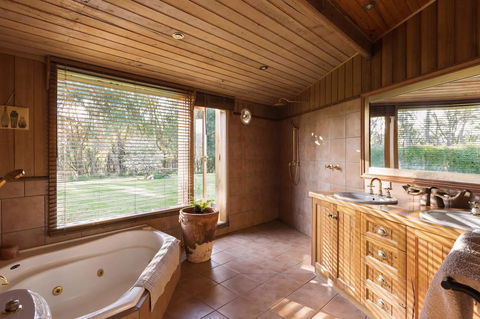 Kangaroo Manor - Inverell Accommodation 19