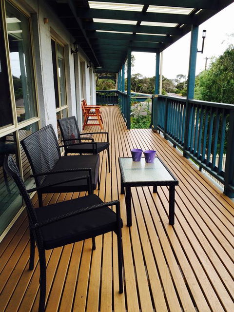 Nest On A Crest - Inverell Accommodation 26