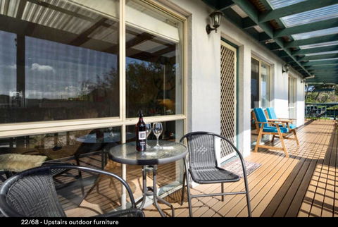 Nest On A Crest - Inverell Accommodation 25