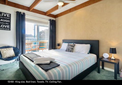 Nest On A Crest - Inverell Accommodation 15