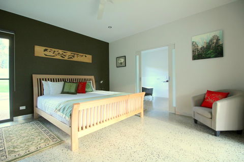 3 Bells Alpine Cottage - Inverell Accommodation 9