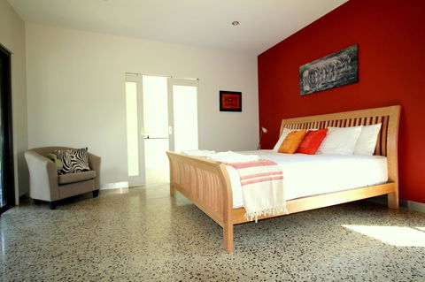3 Bells Alpine Cottage - Inverell Accommodation 6