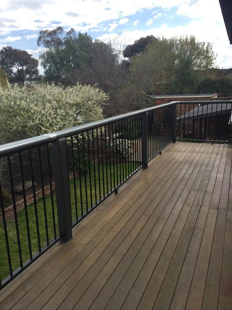 Bricks And Roses - Inverell Accommodation 5