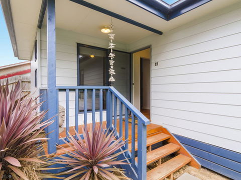 Demure Charm - Inverell Accommodation 0