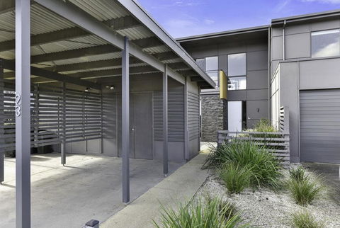 Torquay Golf Retreats - Pool, Beach, Tennis, Golf - Inverell Accommodation 4
