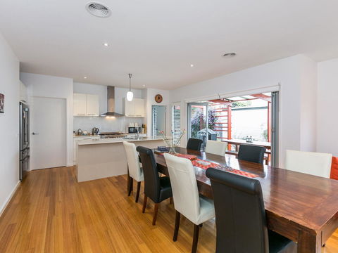Torquay Timeout - Inverell Accommodation 3