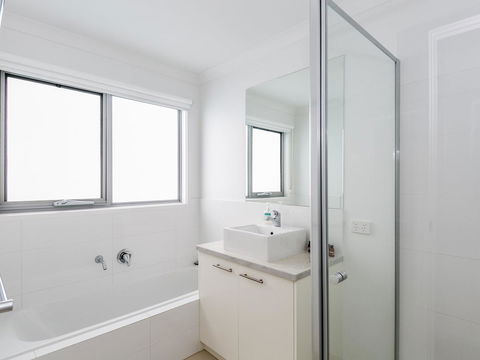 Torquay Timeout - Inverell Accommodation 12