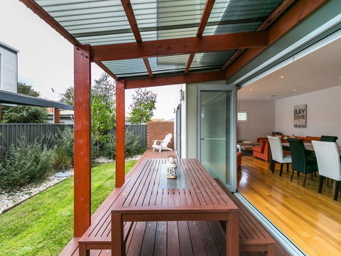 Torquay Timeout - Inverell Accommodation 6