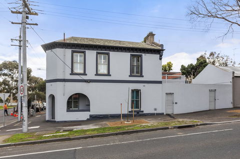 Work Sleep Live Melbourne - Inverell Accommodation 19