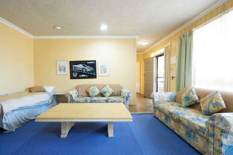 Cottages For Two - Inverell Accommodation 5